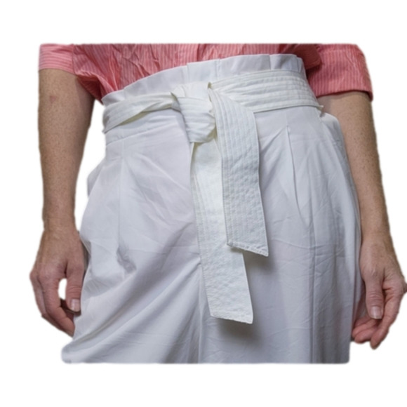 SIZE L (12-14 US) Cropped dress pant High waist White Pockets CALVIN KLEIN - Picture 3 of 15